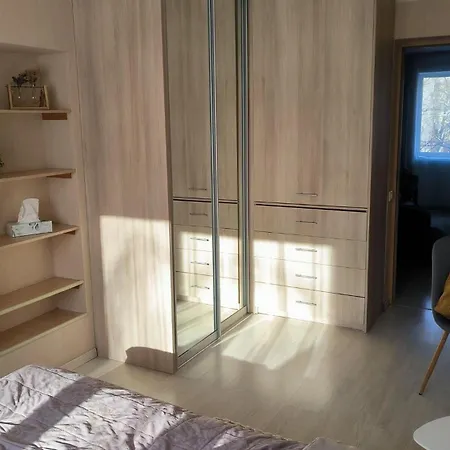 Warm And Welcoming Near Xiaomi Arena Apartment