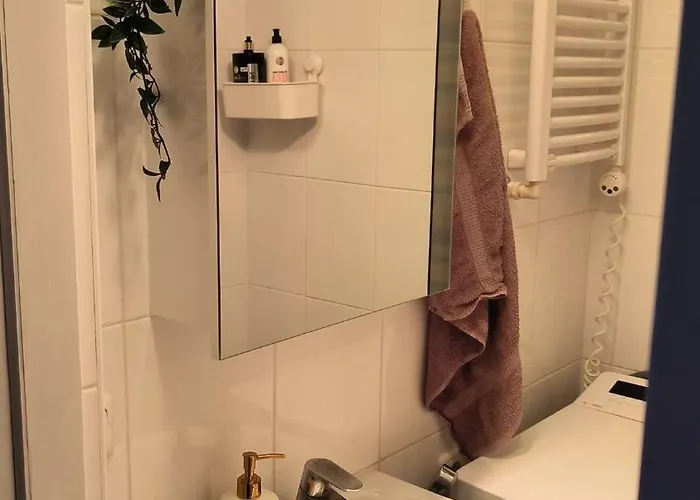 아파트 Warm And Welcoming Near Xiaomi Arena 리가